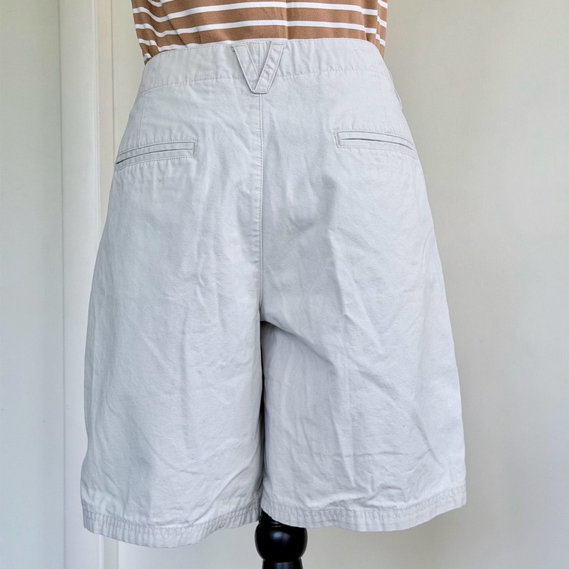 Columbia Sportswear Company Women's Beige Cotton Chino Shorts