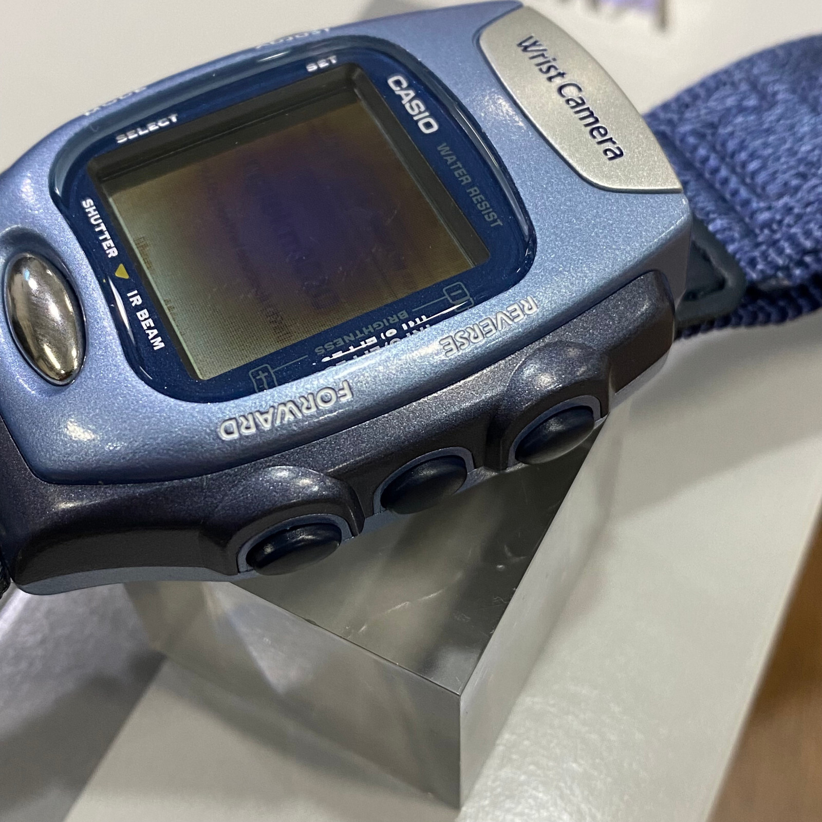 Pre-owned Casio Wqv-2b-2dr Wrist Camera Digital Watch Rare Vintage In Box