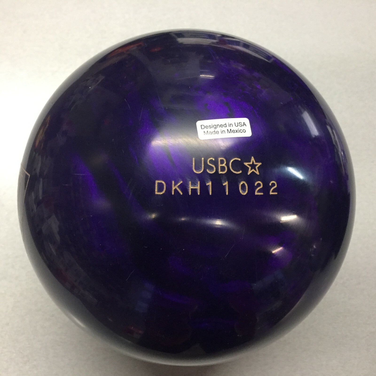 DV8 VANDAL SAVAGE  1st quality   BOWLING  ball  15 lb   NEW IN BOX
