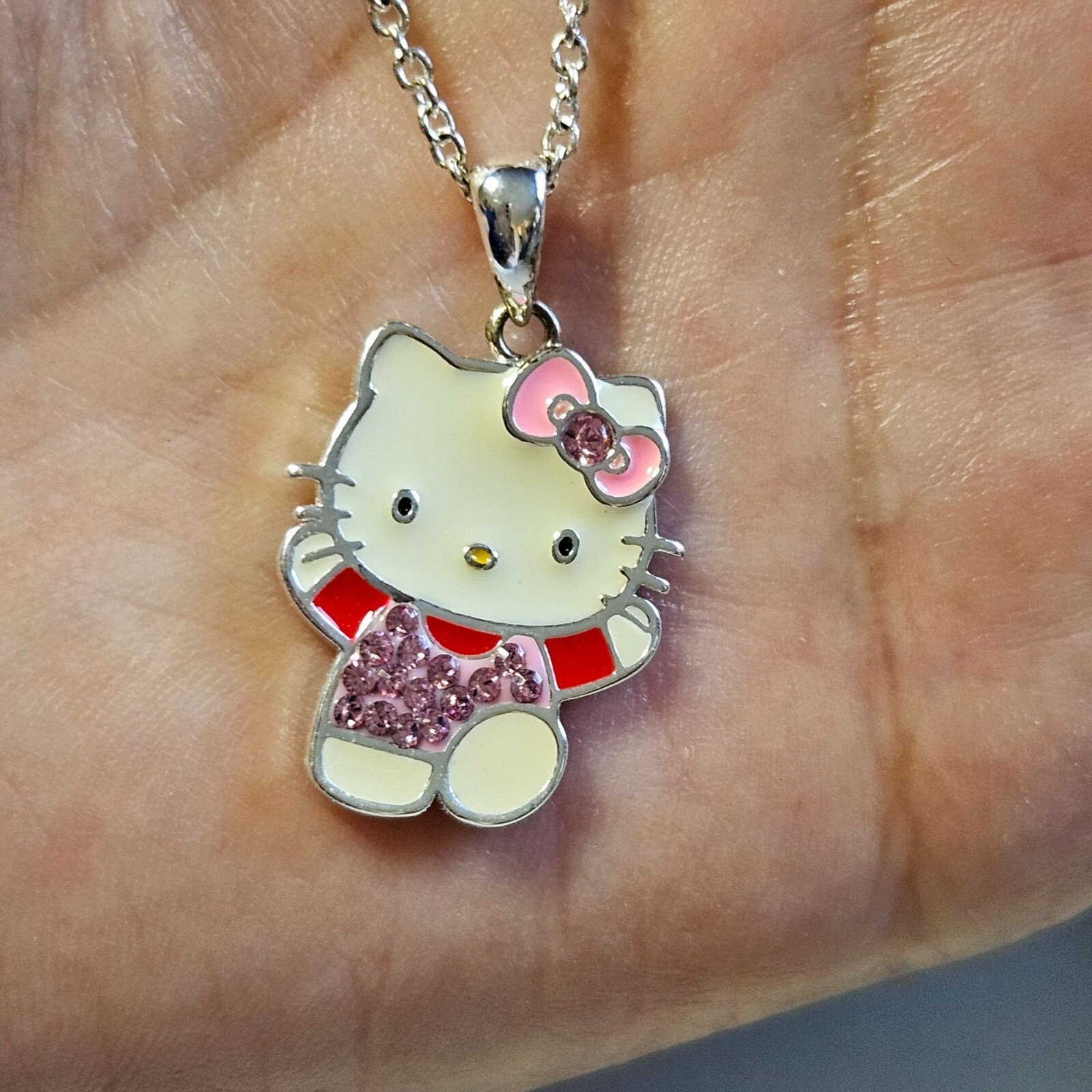 SWAROVSKI HELLO KITTY パイナップル☆キティペンダント 限定☆SWAROVSKI☆HELLO KITTY☆パイナップル☆キティペンダント
