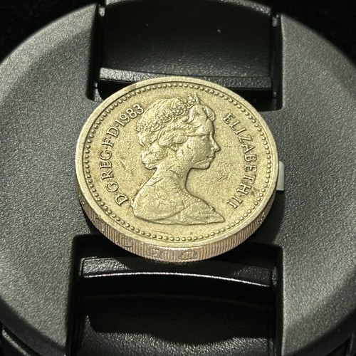 超レア！当時物！DIE IN CRIES リング 20号 Rare 1983 Queen Elizabeth II One Pound Coin Error 