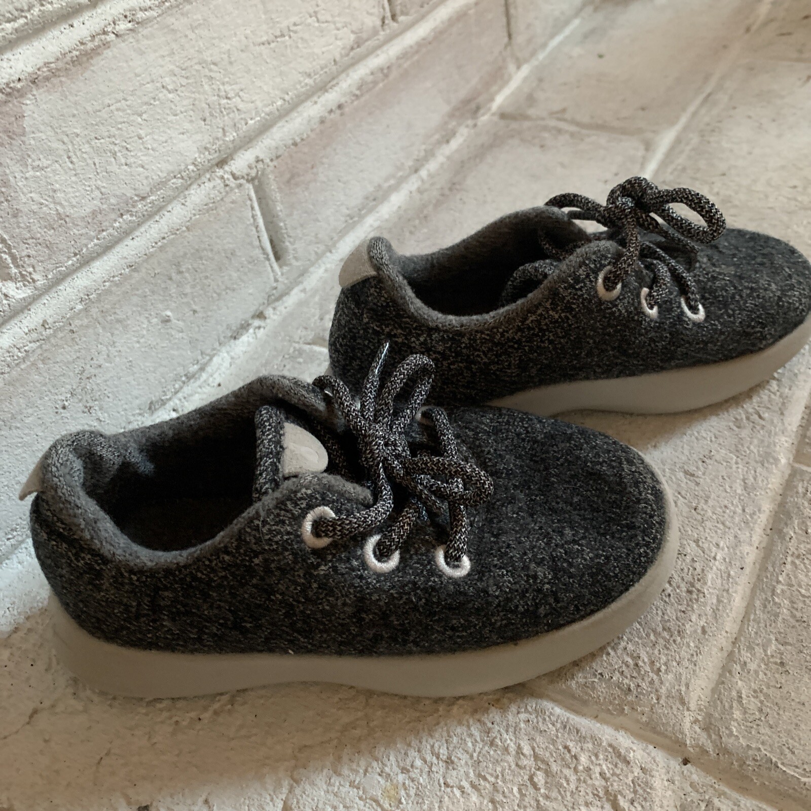 smallbirds wool runners