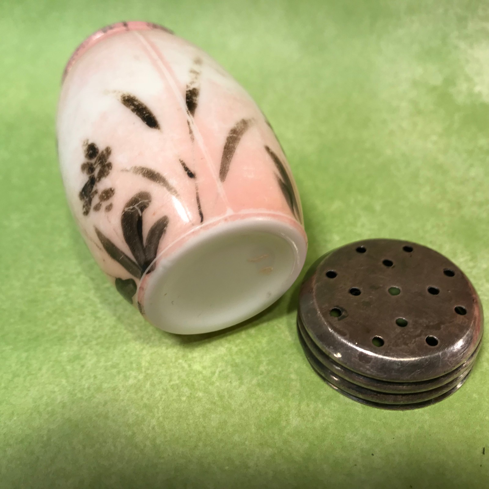 B17 Antique EAPG Milk Glass Salt Shaker Barrel Shape Pink Background Short 2-1/2