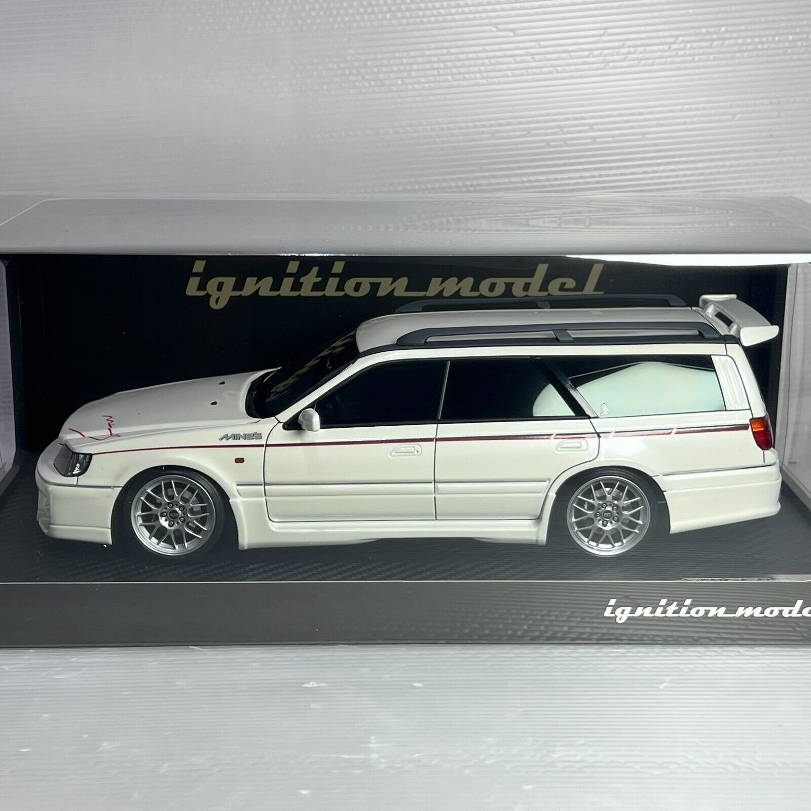 1/18 IG ignition #IG2892 Nissan STAGEA 260RS (WGNC34) Pearl 1/18 IG ignition #IG2892 Nissan STAGEA 260RS (WGNC34) Pearl