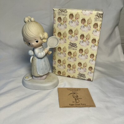 Precious Moments 1979 Figurine  Eggs Over Easy  #E-3118