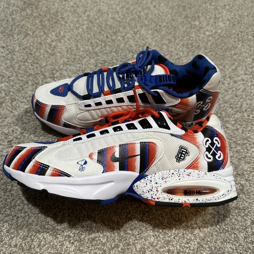 靴 NIKE AIR MAX TRIAX 96 DOERNBECHER 27cm NIKE AIR MAX TRIAX 96 DB DOERNBECHER WHITE-BLACK-ROYAL BLUE