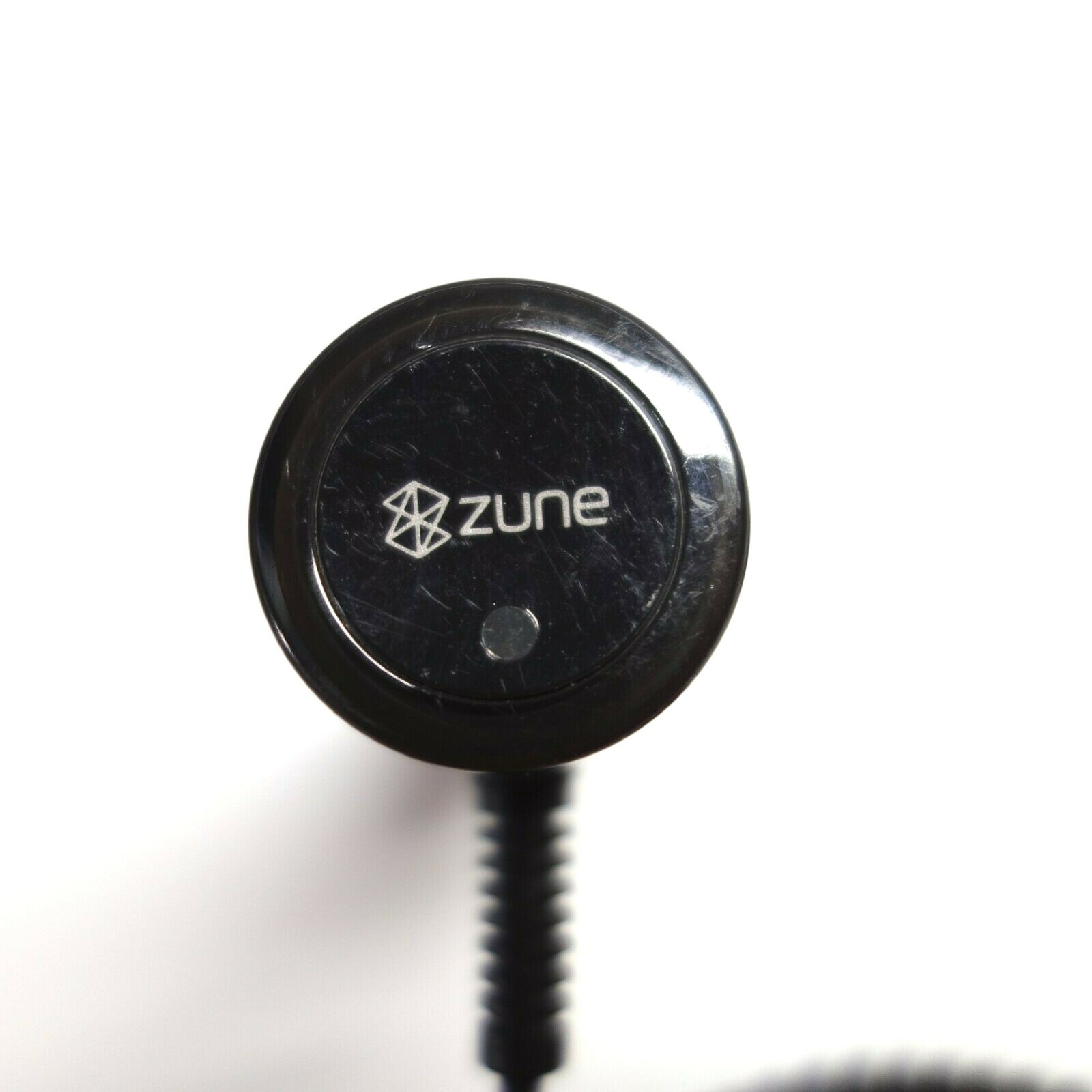 Microsoft Zune FM Radio Transmitter w/ AutoSeek 1100 & Car Charger Adapter 1097