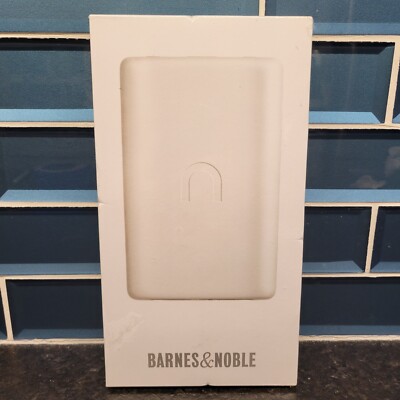 Nook Barnes & Noble 1st Edition E Reader BNRV100 White WiFi 2GB Brand NEW SEALED