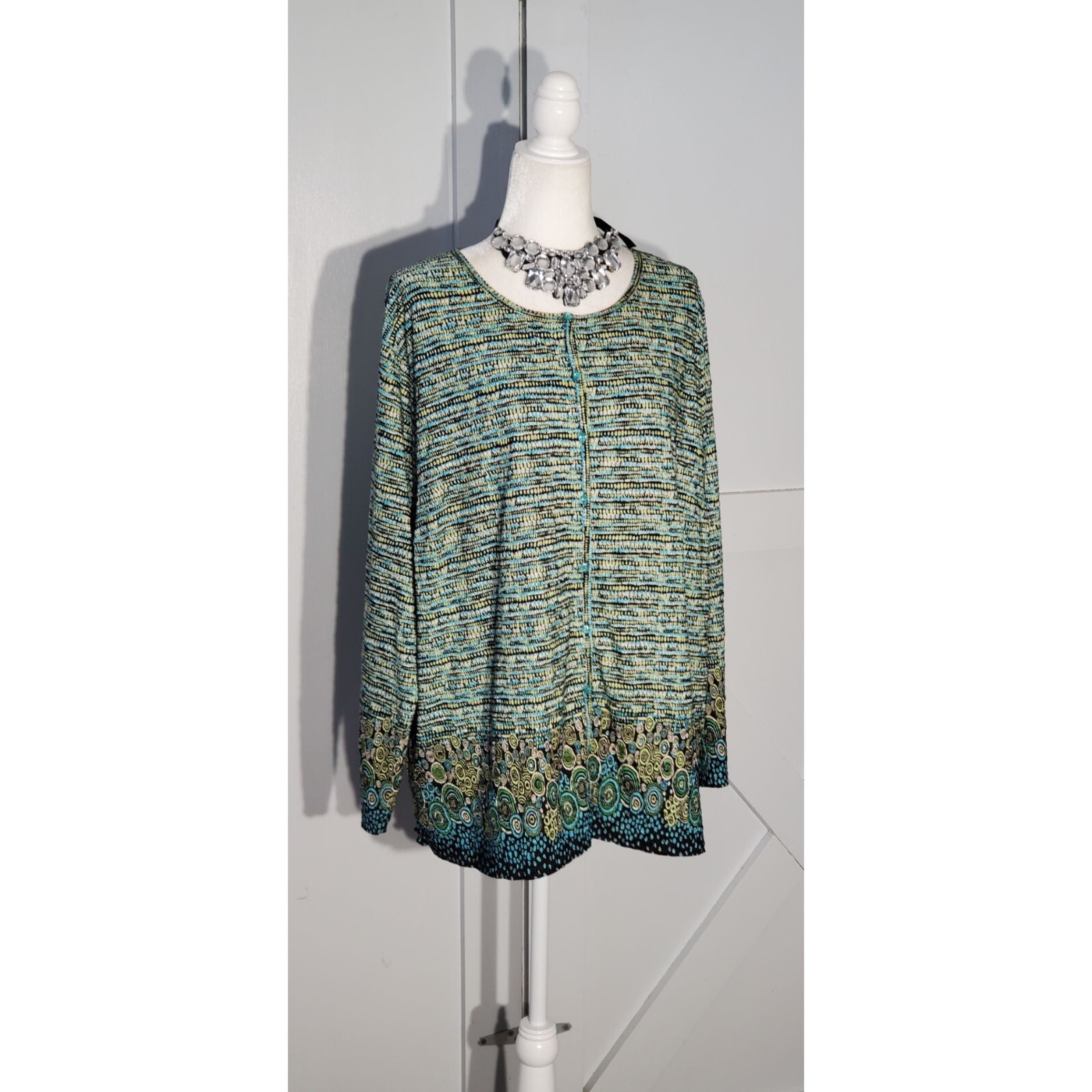 PLEAT PLEAT LIGHT CARDIGAN LONG SLEEVE SIZE 2X(RUNS BIG 3X PLEAT PLEAT LIGHT CARDIGAN LONG SLEEVE SIZE 2X(RUNS BIG 3X