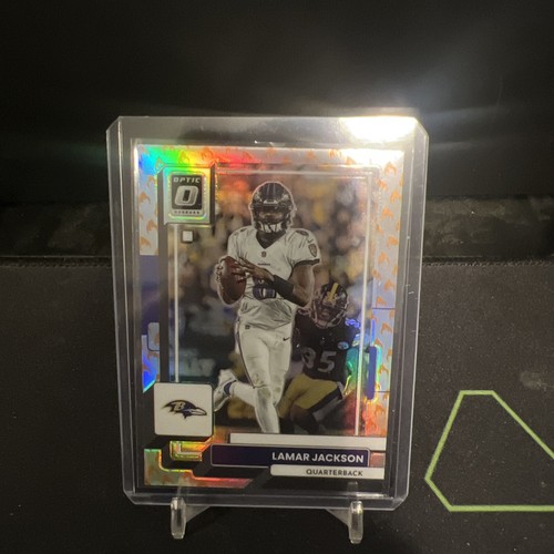 PANINI NFLカード DONRUSS OPTIC PRIZM LAMAR JACKSON BALTIMORE 67/99 #9 送料無料 中古 IT1 $_12.JPG?set_id=880000500F