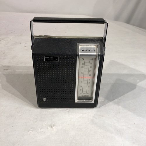 Vintage Panasonic Radio Model RF-689 - Works - AM FM | eBay