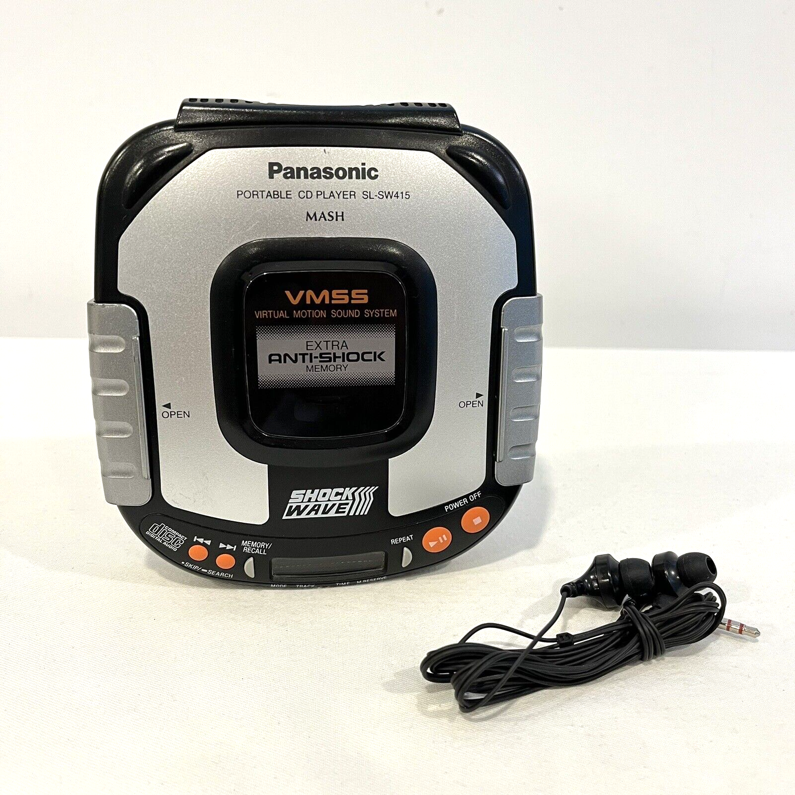 PANASONIC SHOCKWAVE PORTABLE CD PLAYER SL-SW415 W/ VIRTUAL