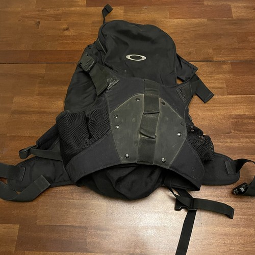 Oakley Icon Y2K Vtg Nylon Tactical Field Outdoor Backpack Black Rare