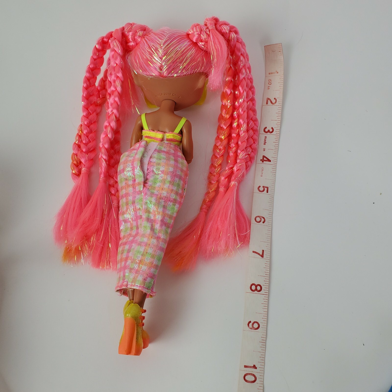 LOL Surprise OMG Fashion Swag Doll Pink Braids Neonlicious Series