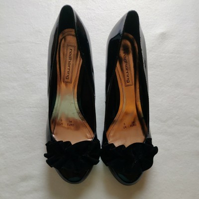 red herring shoes price