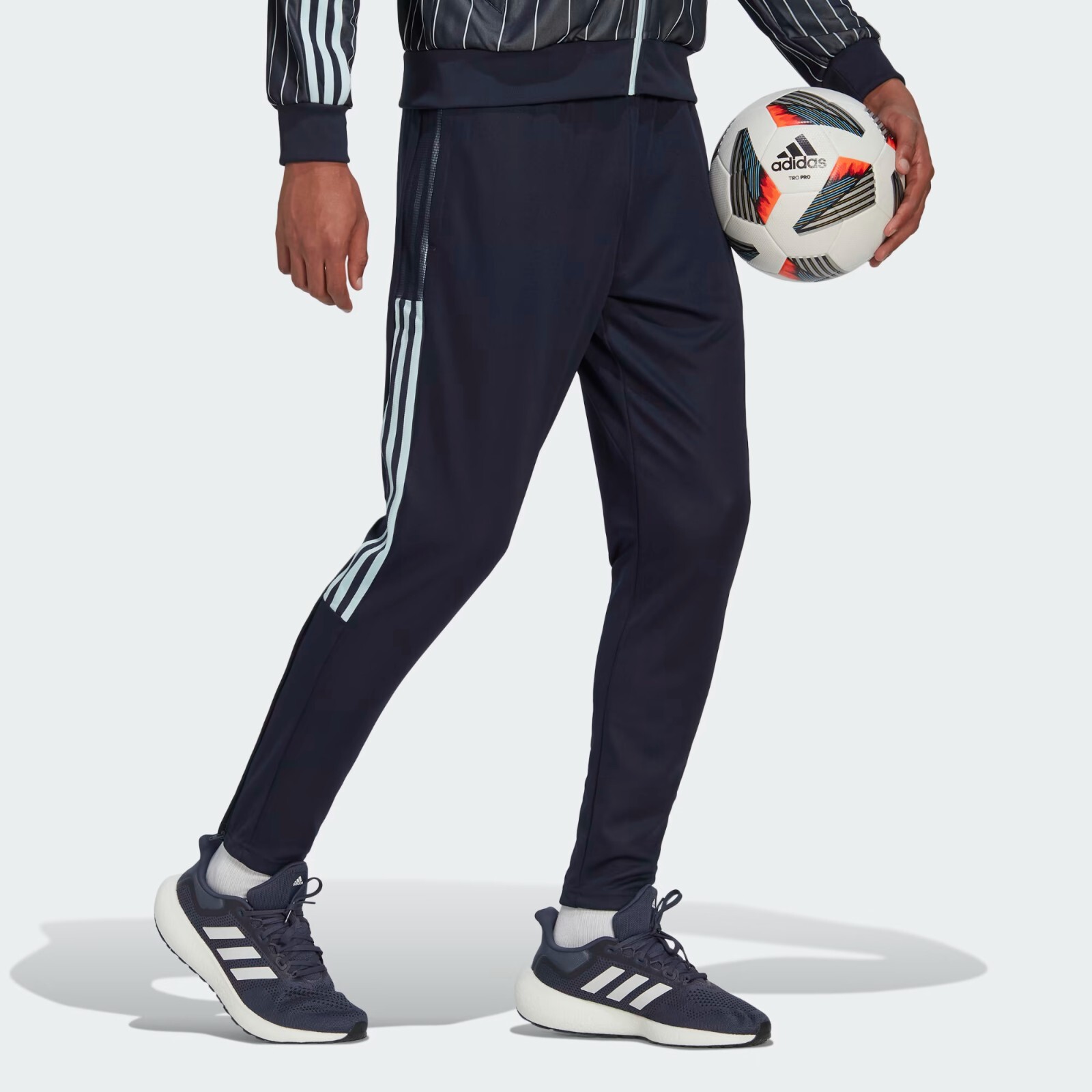 

Мужские спортивные брюки adidas TIRO Legend Ink/Almost Blue HN8058, adidas TIRO HN8058