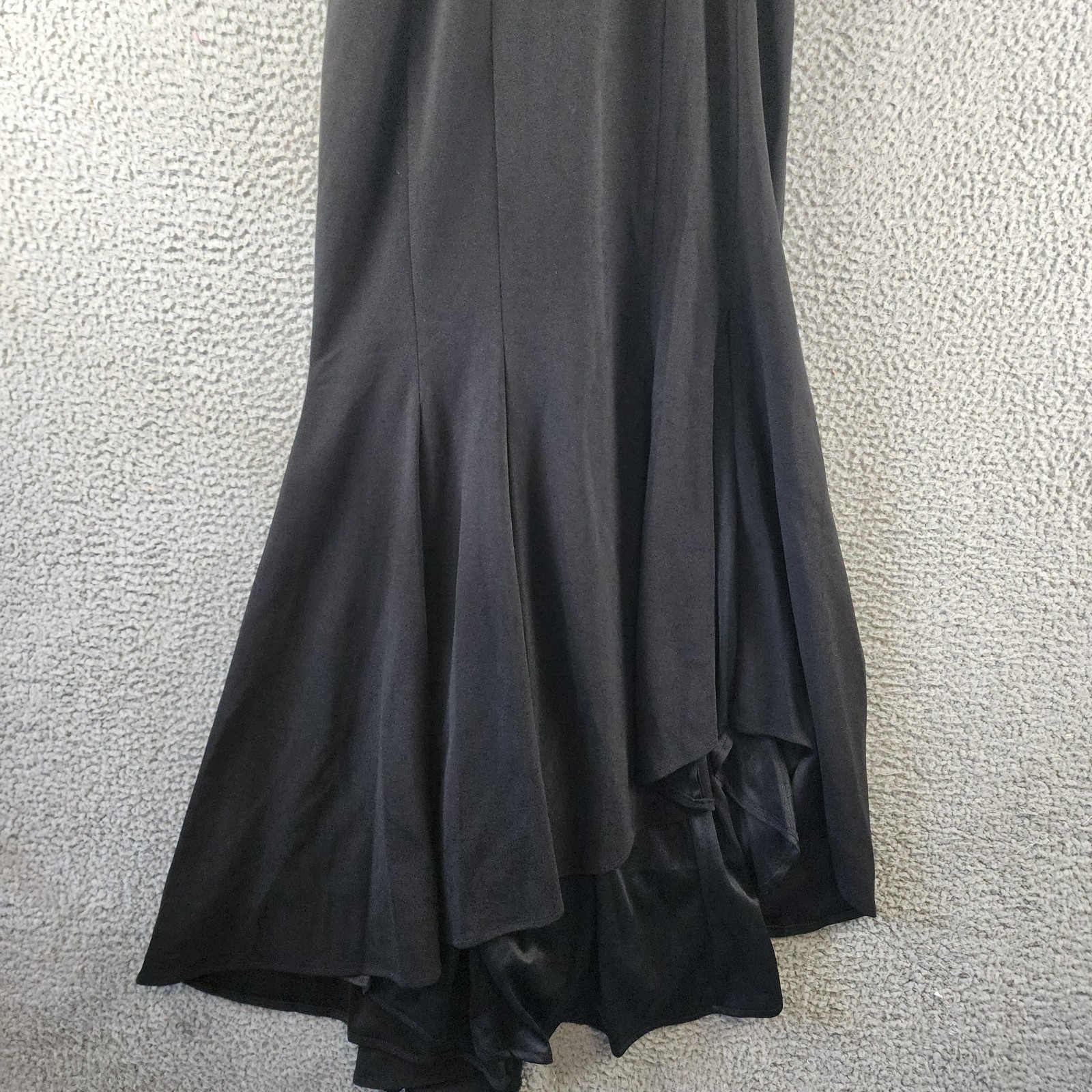 AQUA Embellished Neck Cutout Scuba Gown Women's 12 Black Scoop Neck Back Zip - Picture 3 of 14