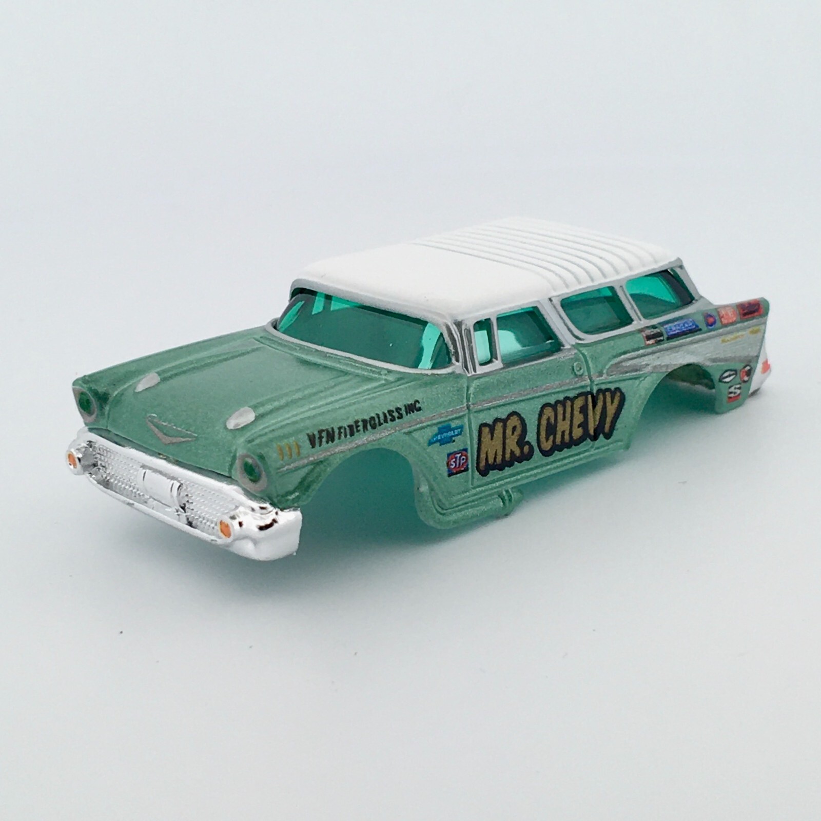 Auto World 57 Chevy☆GOLDSMITH HOスロットカー Auto World X-Traction 1957 Chevrolet Corvette Hardtop Bronze