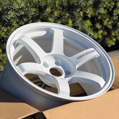 Rays Volk TE37 Saga S-Plus 18X9.5 +22 5X114.3 Dash White Set of 4 Wheels