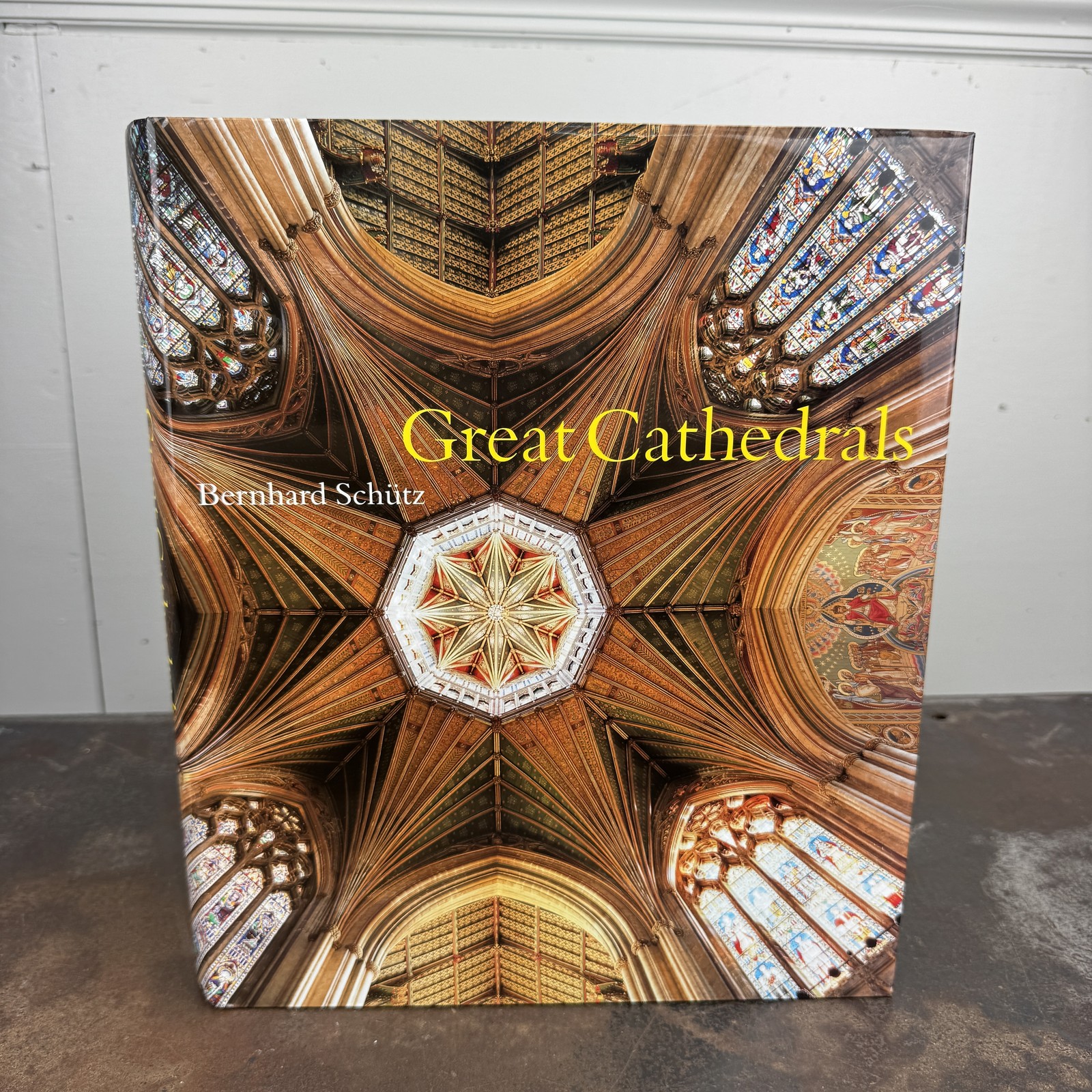 GREAT CATHEDRALS by Bernhard Schutz 2002 Hardcover w/ DJ