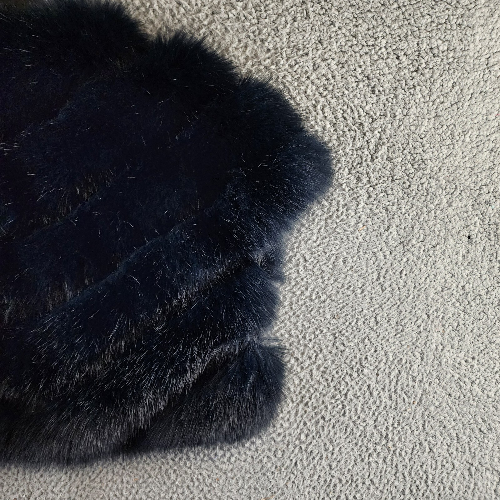 Adrienne Landau Faux Fur Shawl Women's S Navy V-Neck Short Sleeve Hook & Eye - Picture 14 of 15