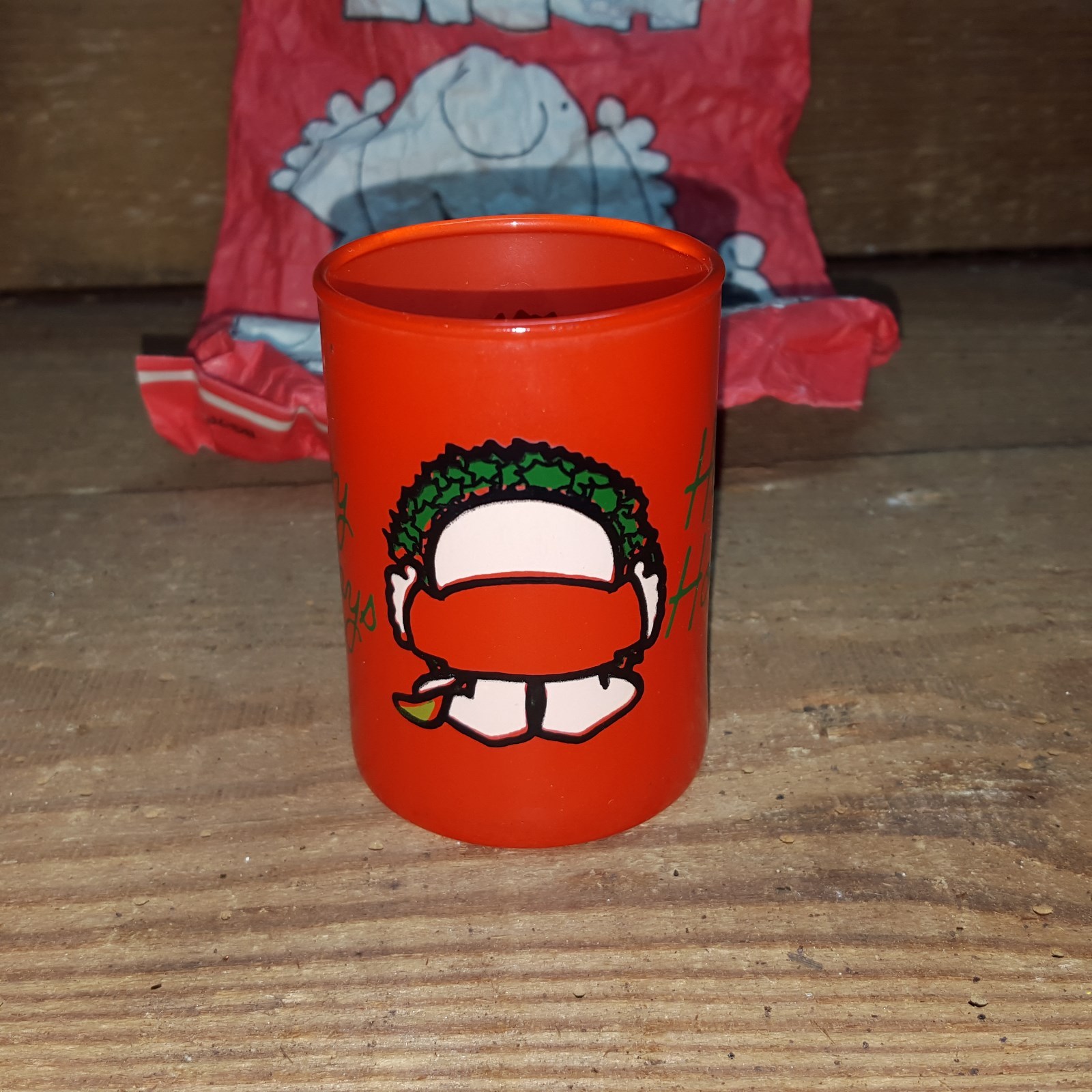 1980 ZIGGY HAPPY HOLIDAYS VOTIVE CANDLE HOLDER~~ CHRISTMAS RED AND GREEN~2 1/2 