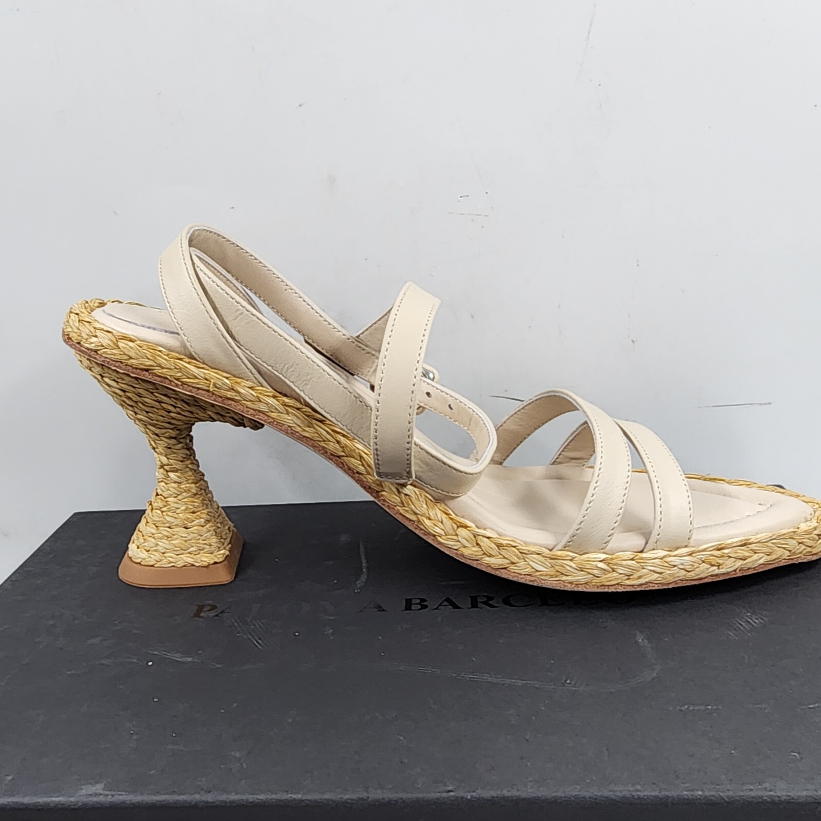 Paloma Barceló Agnes Leather Sandals Women's 39/9US Ivory Open Toe Ankle Strap - Picture 8 of 15