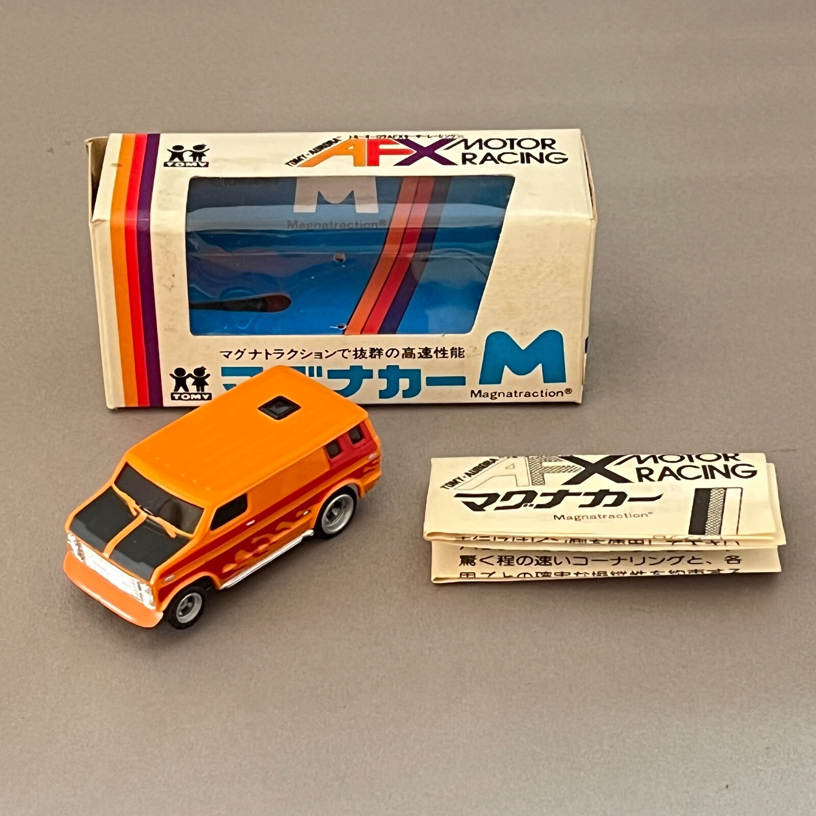トミー オーロラ AFX まとめ売り Aurora Tomy AFX THUNDERLOOP THRILLER Slot Car Set 27' Track