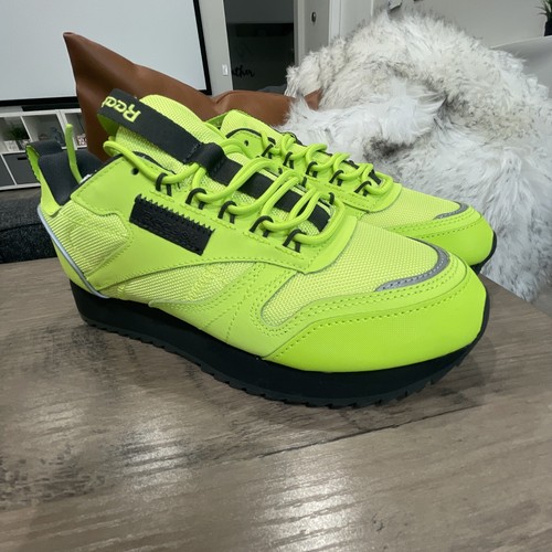 REEBOK★CLASSIC LEATHER★ELECTRIC FLASH★蛍光イエロー系 REEBOK☆CLASSIC LEATHER☆ELECTRIC FLASH☆蛍光イエロー系