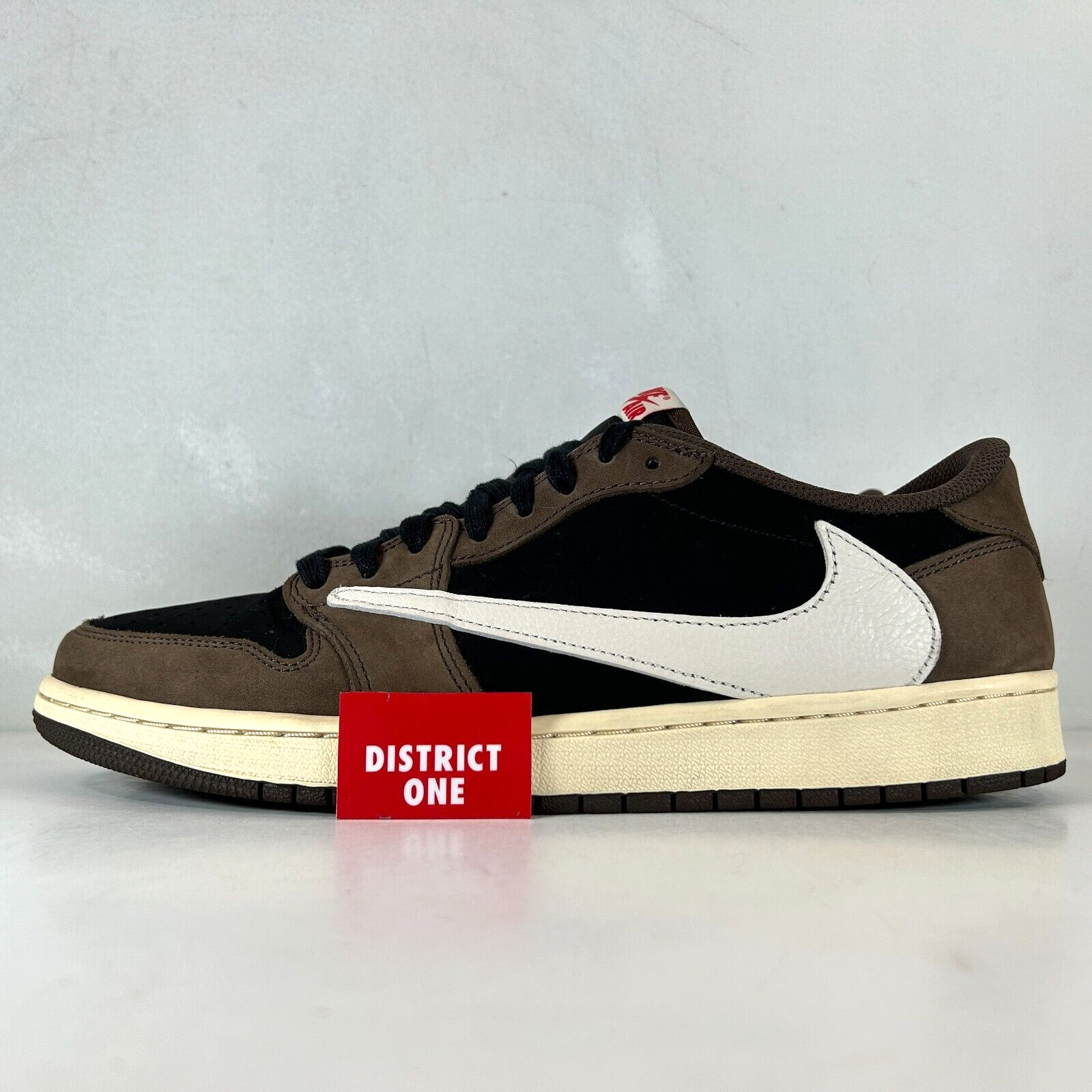 Travis Scott x Air Jordan 1 Low Mocha - Size 12 - CQ4277 001 Travis Scott x Air Jordan 1 Low Mocha - Size 12 - CQ4277 001