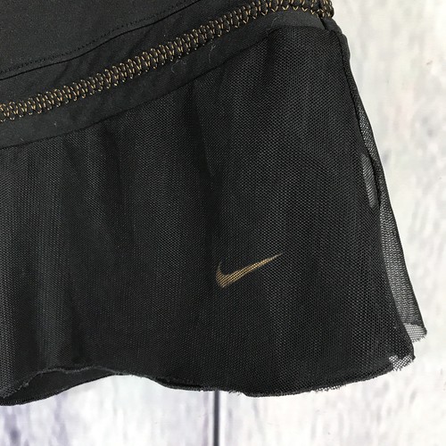 Nike Dri-Fit Womens Skorts Size Medium Black Mesh Toile Overlay