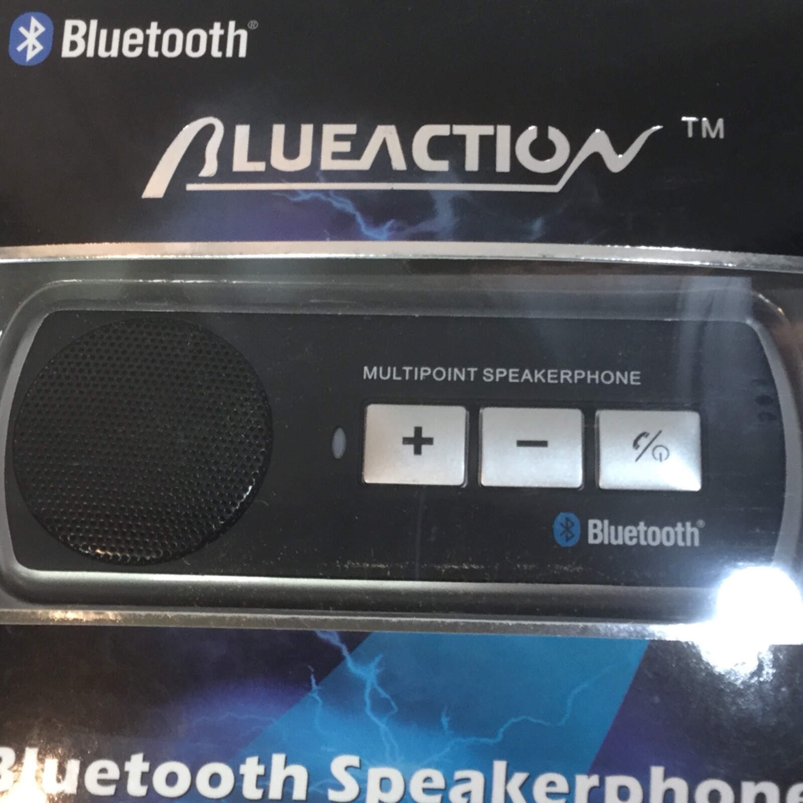 Blueaction Bluetooth Speakerphone Auto Car Kit USB and Car Charger Visor Clip