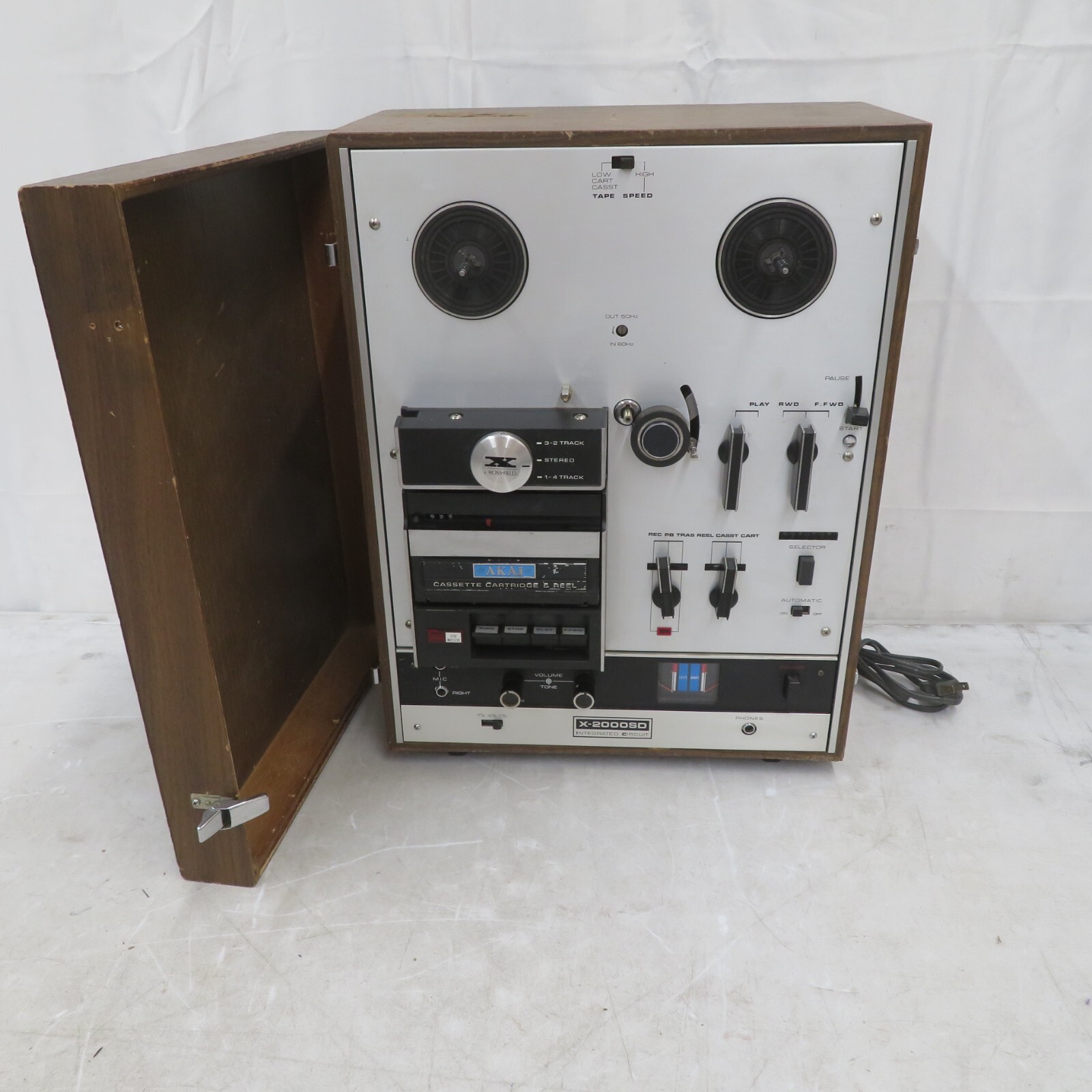 Akai X-2000SD reel to reel/cassette/8 track deck- SERVICED Akai X-2000SD reel to reel/cassette/8 track deck- SERVICED