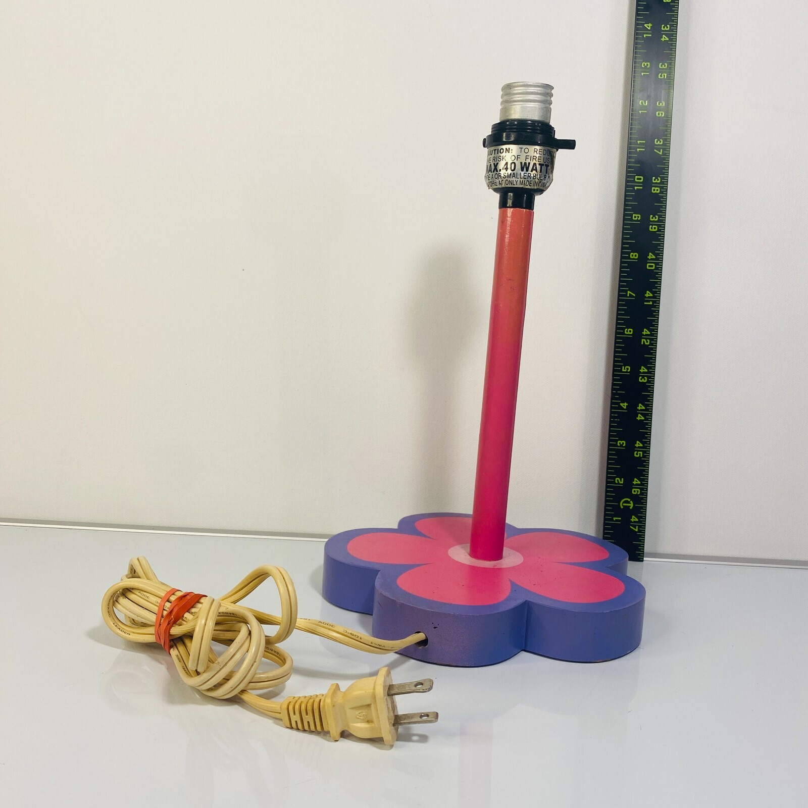 Vintage 2000 Y2K Rare Sanrio Hello Kitty SIL 3429 Lamp WORKS