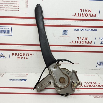  05-09 CHRYSLER PT CRUISER EMERGENCY BRAKE E-BRAKE HANDLE LEVER OEM