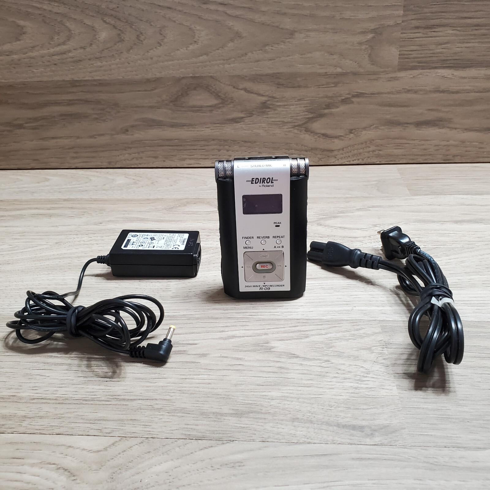 Edirol R-1 24bit デジタルレコーダー Roland - R-1 | Portable Digital Recorder