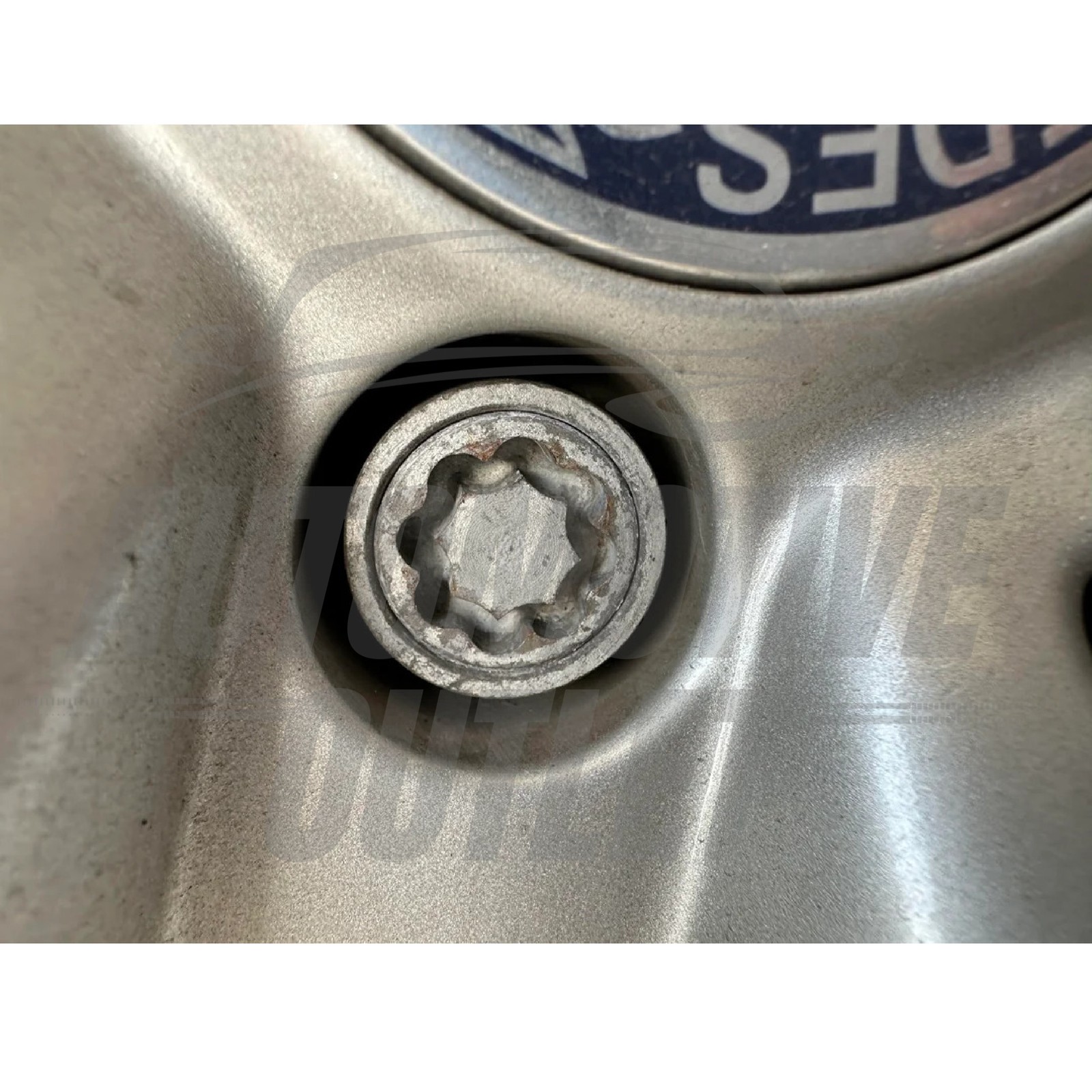 FOR MERCEDES GLA LOCKING WHEEL NUT KEY SECURITY MASTER SERVICE UK BOLT MATCHING 5