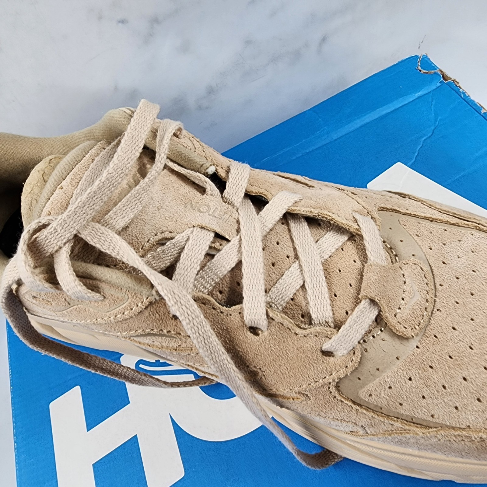 HOKA Clifton L Suede Low Top Sneakers Unisex 10W/9M Light Tan Round Toe Lace Up - Picture 14 of 19