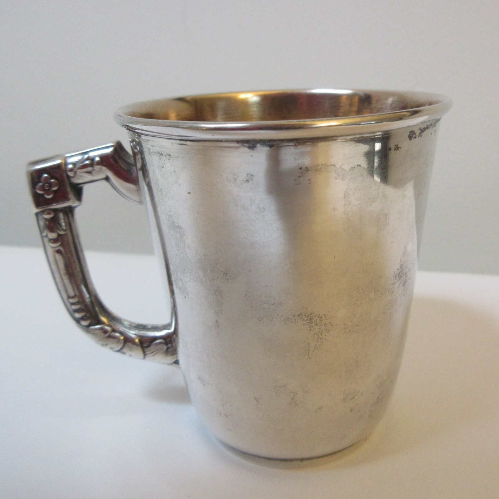 Rare Antique Sterling Silver Christening Child's Cup Embossed Swans