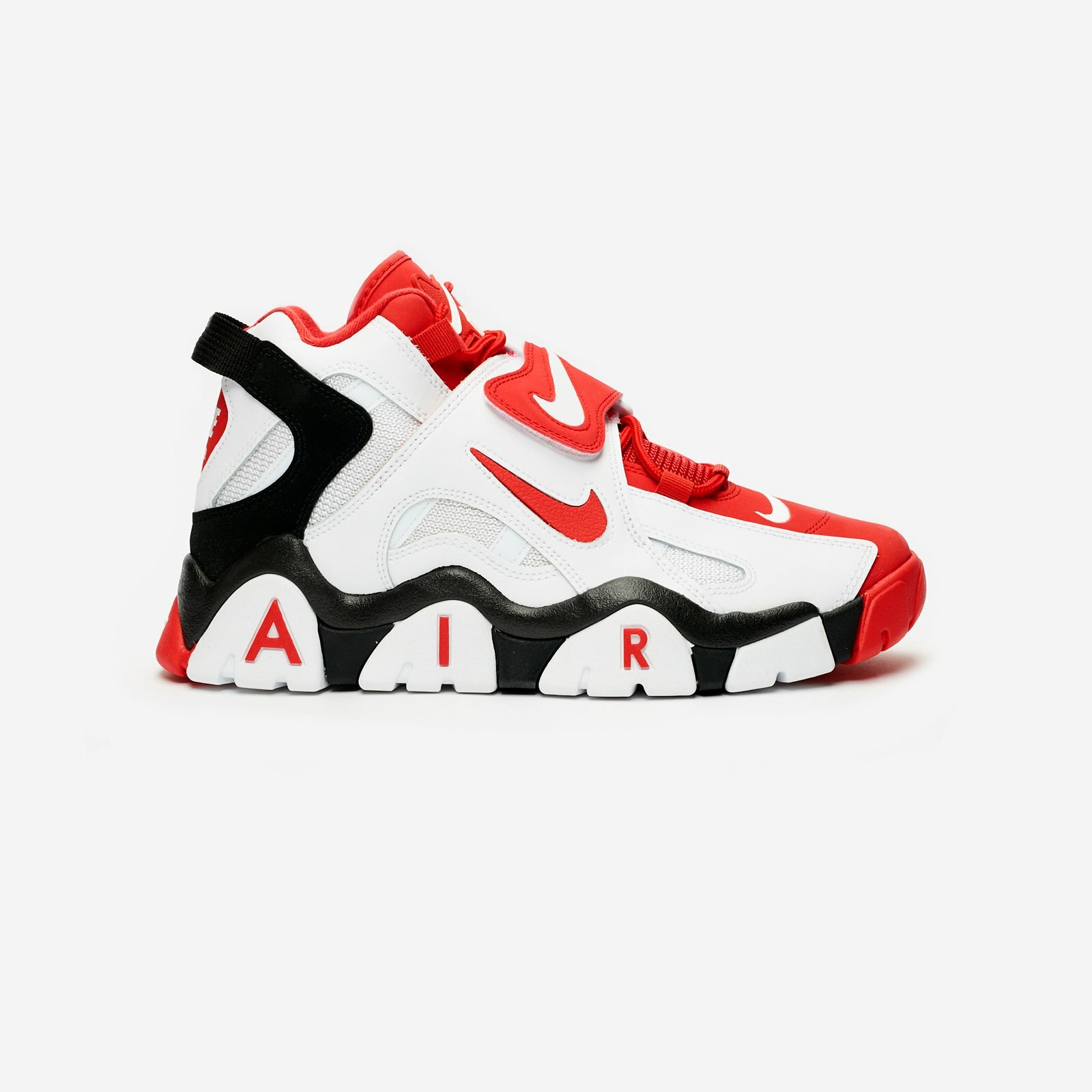 bulky nike sneakers