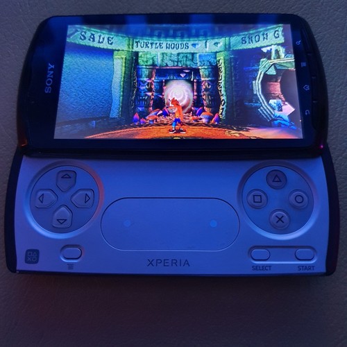 Original Unlocked Sony Ericsson Xperia PLAY Zli R800 R800i