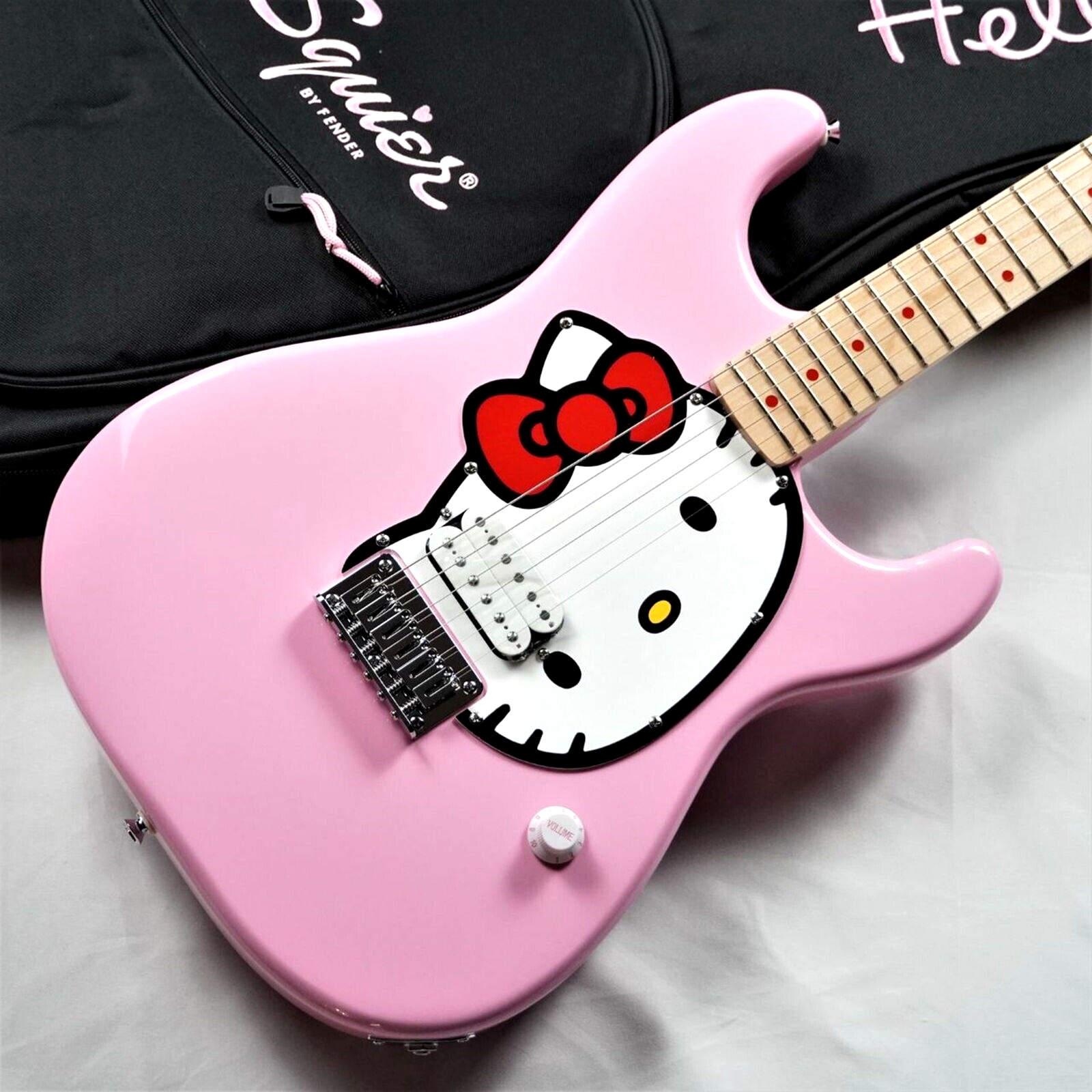 ギター Limited Edition Hello Kitty Stratocaster Squier Limited Edition Hello Kitty Stratocaster Electric Guitar