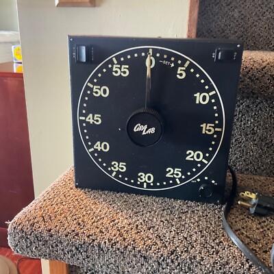 Gra Lab model 300  60 minute darkroom timer with buzzer 8.5'' square---WORKS