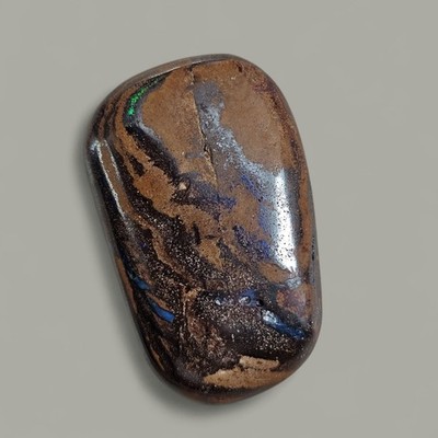 Boulder Opal Trommelstein 27,79 g I Edelstein, Handschmeichler, Deko, Matrix