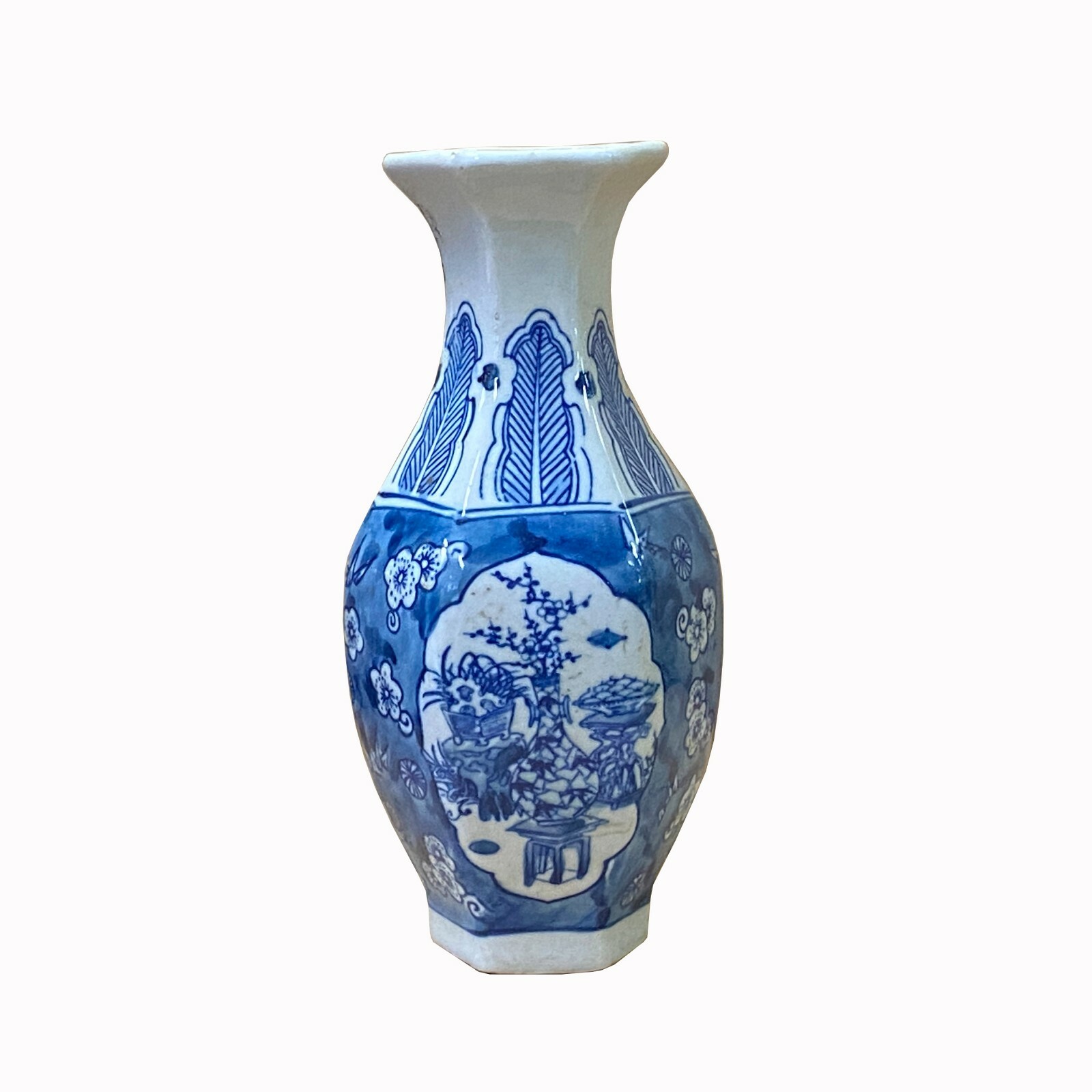 Lot of 2 Chinese Blue White Porcelain Hexagon Flowers Graphic Small Vase ws2035S Lot of 2 Chinese Blue White Porcelain Hexagon Flowers Graphic Small Vase ws2035S