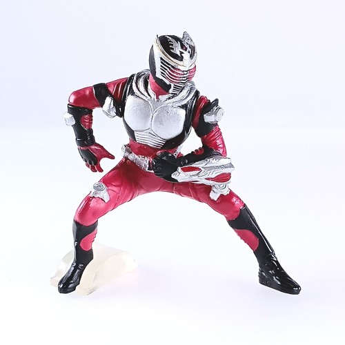 BANDAI Masked Rider Ryuki フィギュア Amazon.com: Bandai Hobby - Kamen Rider Ryuki - Masked Rider