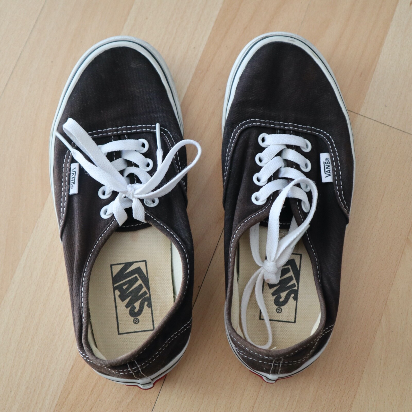 Vans - Authentic Shoe - US Men 4.5 / US Women 6.0 - Black