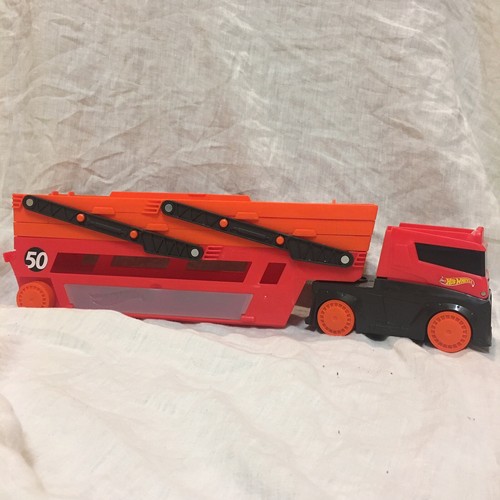 Mega Turbo Hauler Truck - Holds 50 Cars
