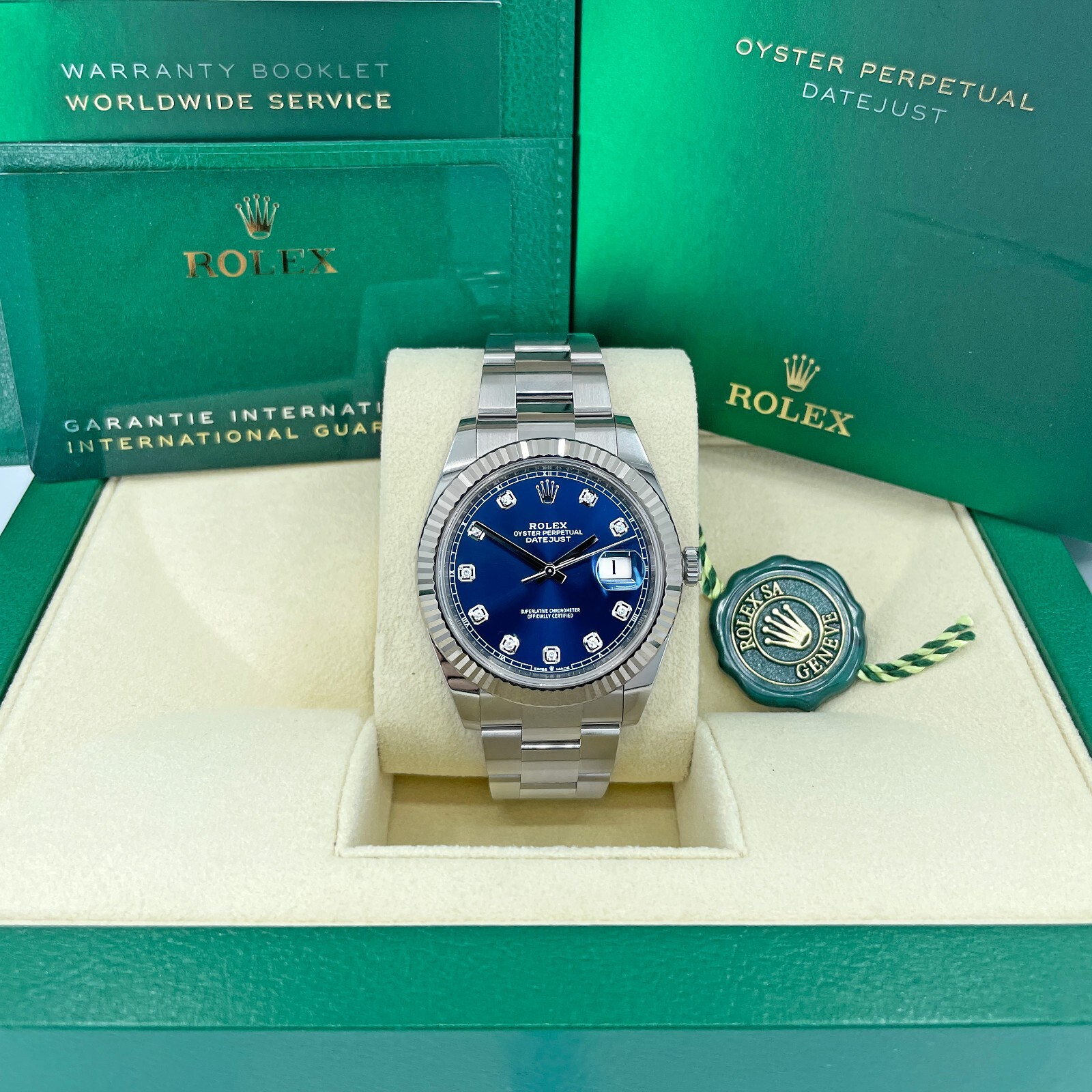 c-40420-5-kt！ Rolex Datejust 41mm Fluted Bezel Black Index Dial Oyster