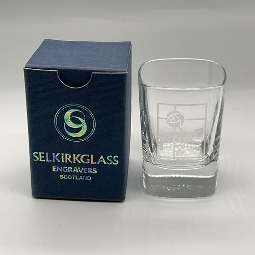 SELKIRK GLASS ENGRAVERS SCOTLAND SHOT GLASS FLOWER ENGRAVING SELKIRK GLASS ENGRAVERS SCOTLAND SHOT GLASS FLOWER ENGRAVING
